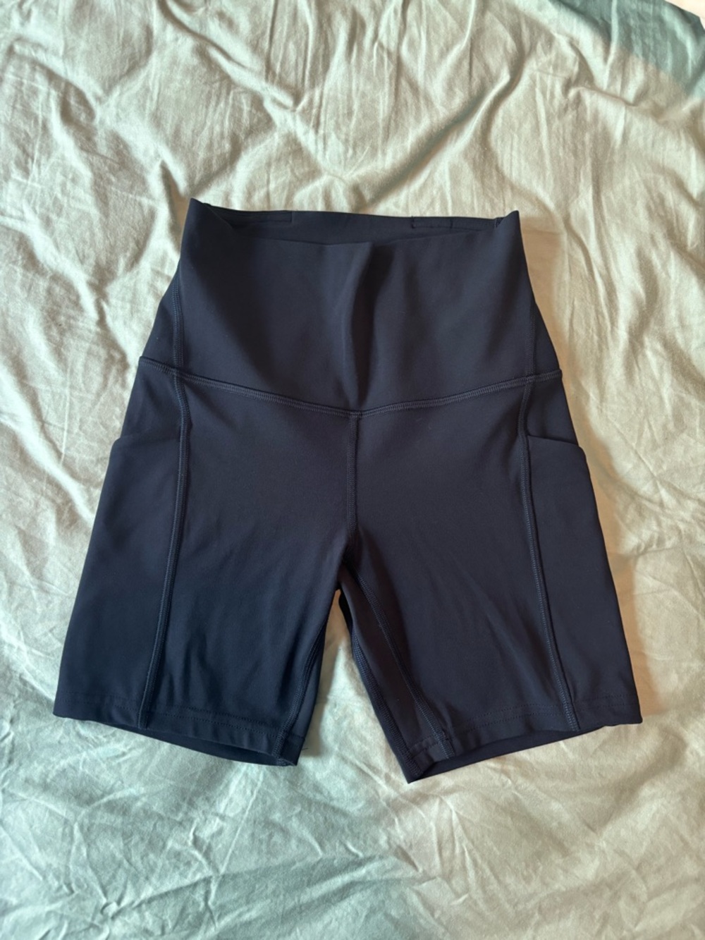 Lululemon align HR shorts with pockets
